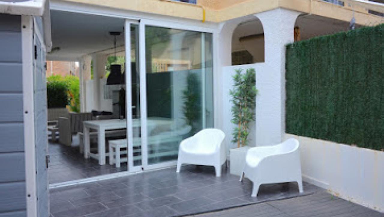 Beach House Castelldefels Exterior foto